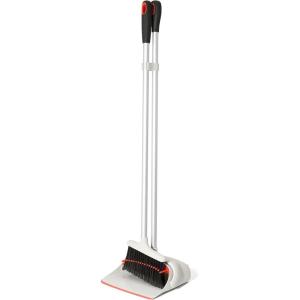 imageOXO Good Grips Upright Sweep Set